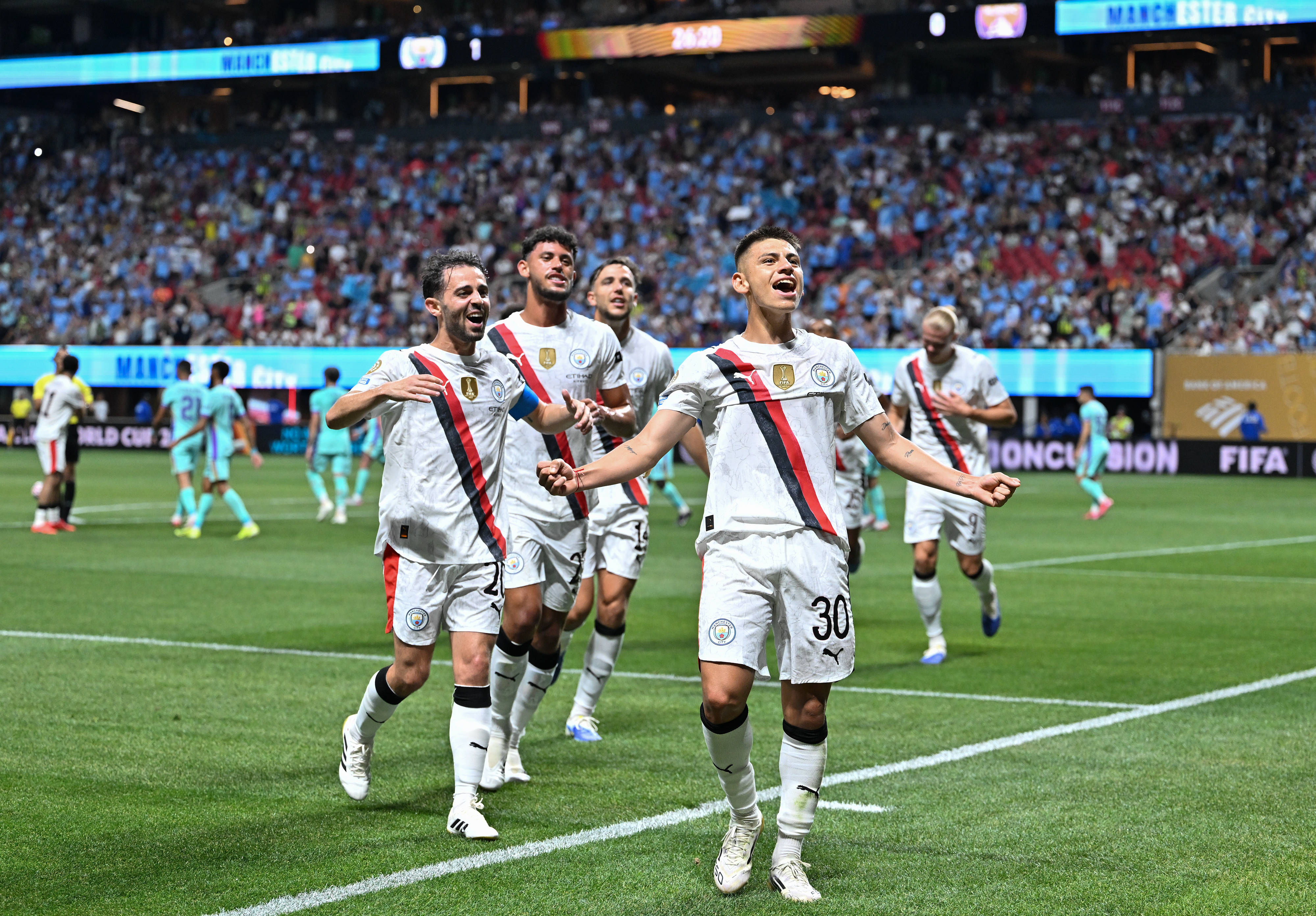 世俱杯-哈兰德点射京多安双响 曼城6-0艾因携手尤文晋级