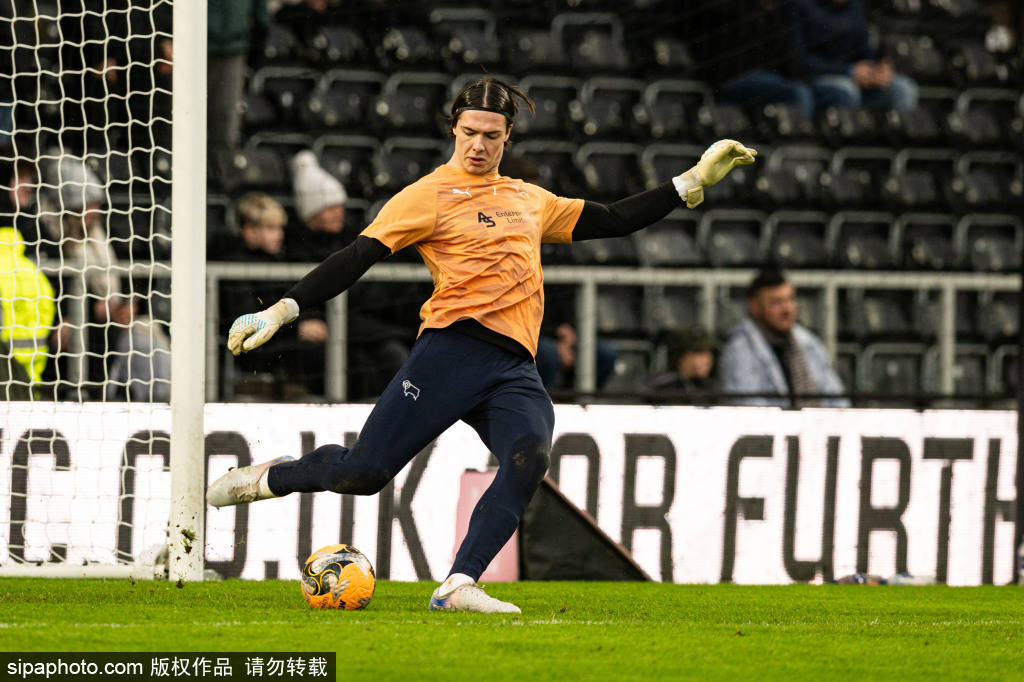 英格兰足总杯第3轮：尼翁托破门贾斯汀建功 利兹联3-1德比郡